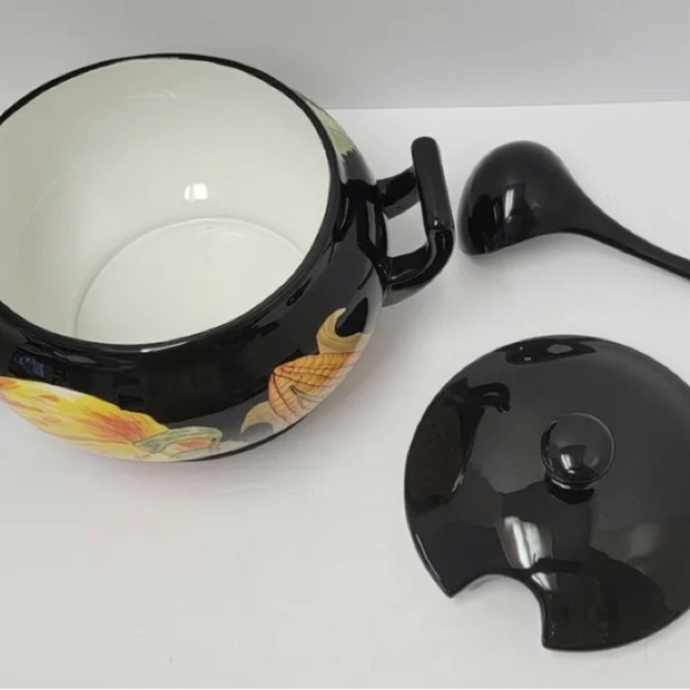 WCL Hand Painted Fall Harvest Multi Color Soup Dish Bowl Tureen with spoon